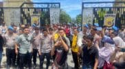 Kapolda Aceh Brigjen Pol Marzuki Ali Basyah mengapresiasi mahasiswa yang menggelar aksi damai di depan Mapolda Aceh. Unjuk rasa dinilai sebagai wujud demokrasi sehat.