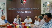 Dirreskrimsus Polda Aceh Kombes Zulhir Destrian saat memberikan keterangan pers