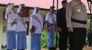 Kabiddokkes Polda Aceh, Kombes Pol dr. Dafianto Arief, mengajak pelajar SMA 1 Peukan Bada jauhi narkoba.