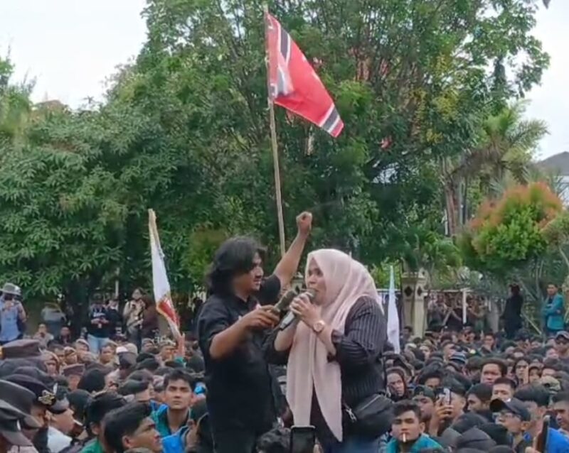 Sri Wahyuni. Perwakilan masyarakat & korban konflik. Saksi hidup dari luka panjang Aceh yang hingga kini belum benar-benar sembuh. Foto: Ist.