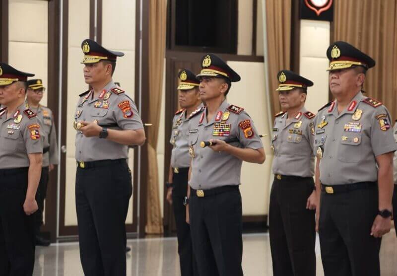 Kapolda Aceh Marzuki Ali Basyah resmi naik pangkat menjadi Irjen Polisi usai Korps Raport di Mabes Polri. Kenaikan pangkat jadi motivasi baru jajaran Polda Aceh. (Foto:Dok/Humas.Polda.Aceh)