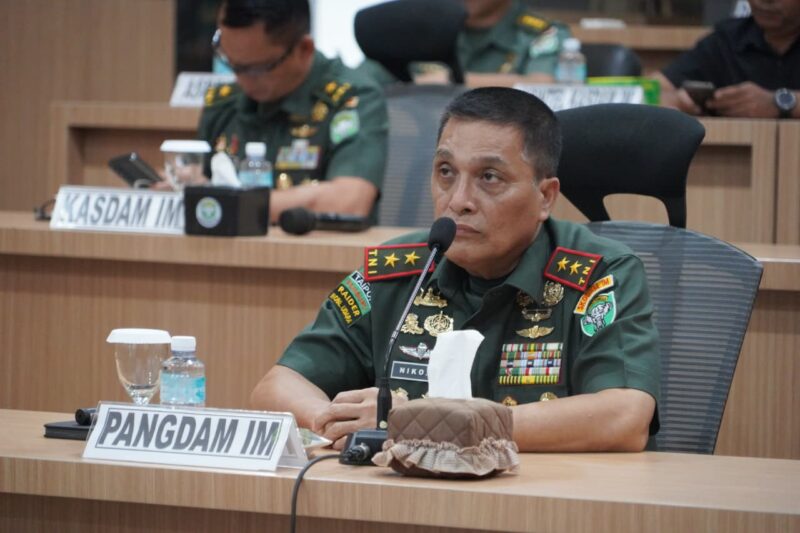 Mayjen TNI Niko Fahrizal Pimpin Vicon, Pamitan Menjelang Sertijab Pangdam IM. (Foto:Dok/KODAM.IM)