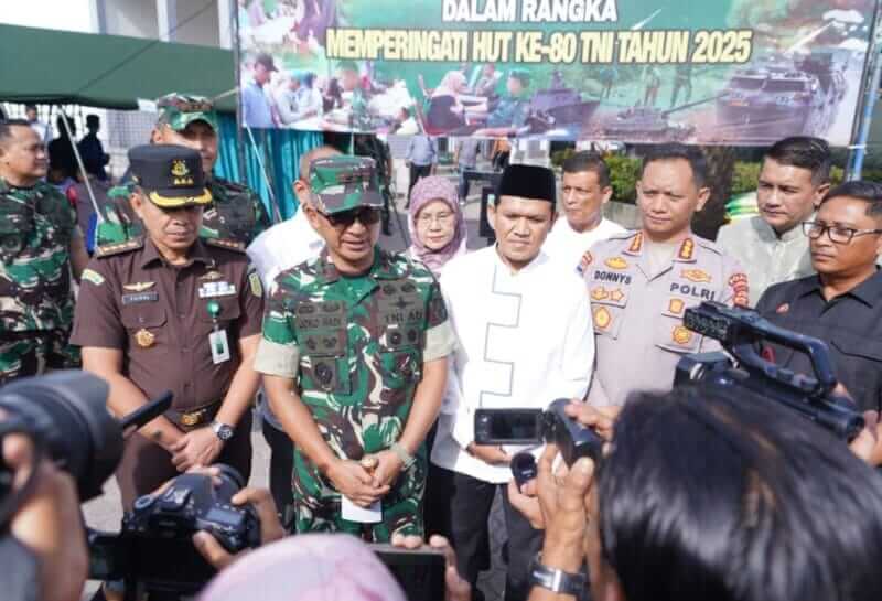 HUT TNI ke-80, Kodam IM Gelar Pasar Murah di Banda Aceh. (Foto:Dok/KODAM.IM)
