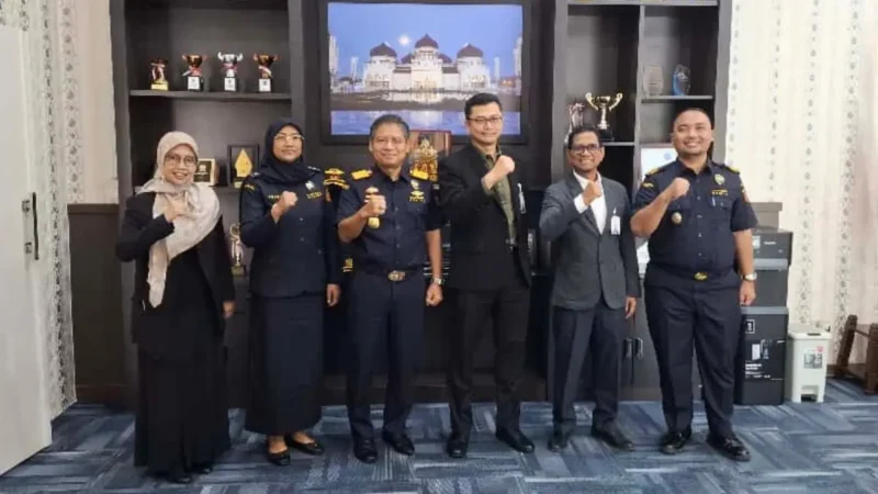 Pertemuan Bea Cukai Aceh dan BSI bahas sinergi penguatan UMKM. (Foto:Dok/Beacukai)