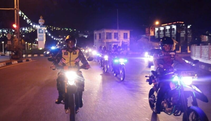 Malam Tak Lagi Sepi, TNI-Polri Konvoi Patroli di Banda Aceh. (Foto:Dok/Polresta)