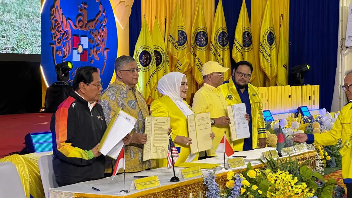 Ketua Umum Partai Perjuangan Aceh Prof. Adjunct Dr. Marniati usai menyampaikan sambutan dalam deklarasi PPA di Banda Aceh.