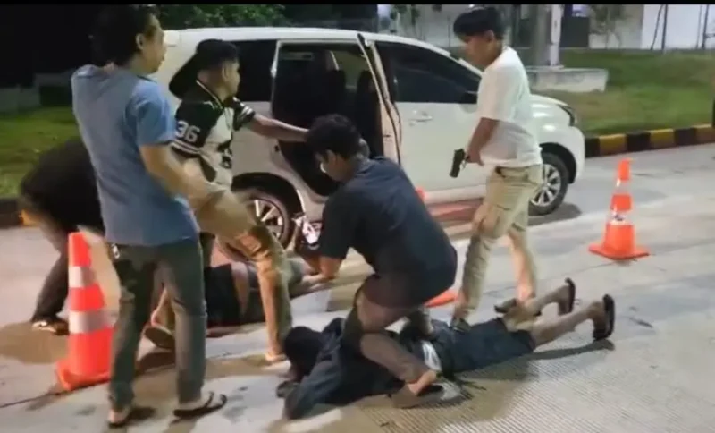 Pelaku curat ditangkap saat melintas di Gerbang Tol Kisaran Sumatera Utara.(Foto:Dok/Humas Polda Aceh)