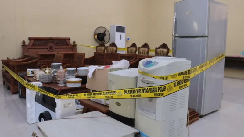Polresta Banda Aceh berhasil ungkap kasus pembobolan rumah kosong di Aceh Besar, sita barang bukti senilai Rp100 juta. (Foto:Dok/Humas Polresta Banda Aceh)