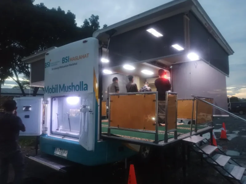 Mushalla Mobile BSI hadir di arena MTQ Aceh Ke-37 di Pidie Jaya. (Foto:Dok)