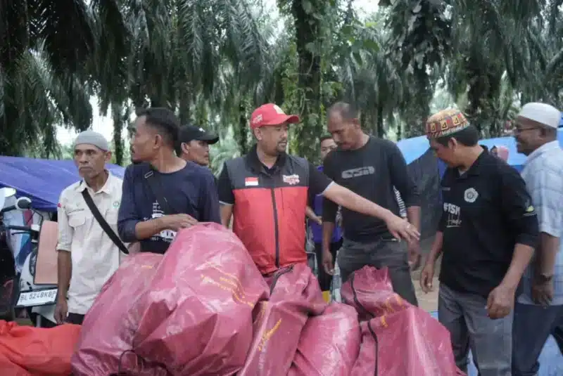 Pelepasan tim relawan Dinsos Aceh ke Langkahan dan Sawang. (Foto: Foto:Dok Dinsos)