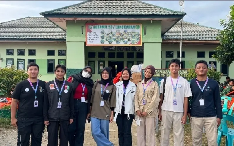 Relawan Suara Hati menyalurkan bantuan kepada warga terdampak bencana hidrometeorologi di Langkahan Aceh Utara. (Foto:Dok/Suara Hati)