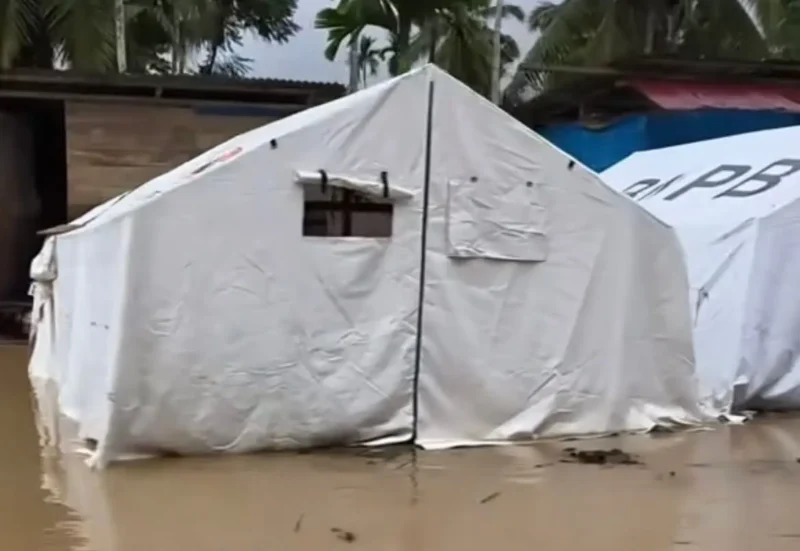 Kondisi  tenda pengungsian di Lampahan yang terendam banjir susulan, 8 Januari 2026. (Foto:Dok/Ist)