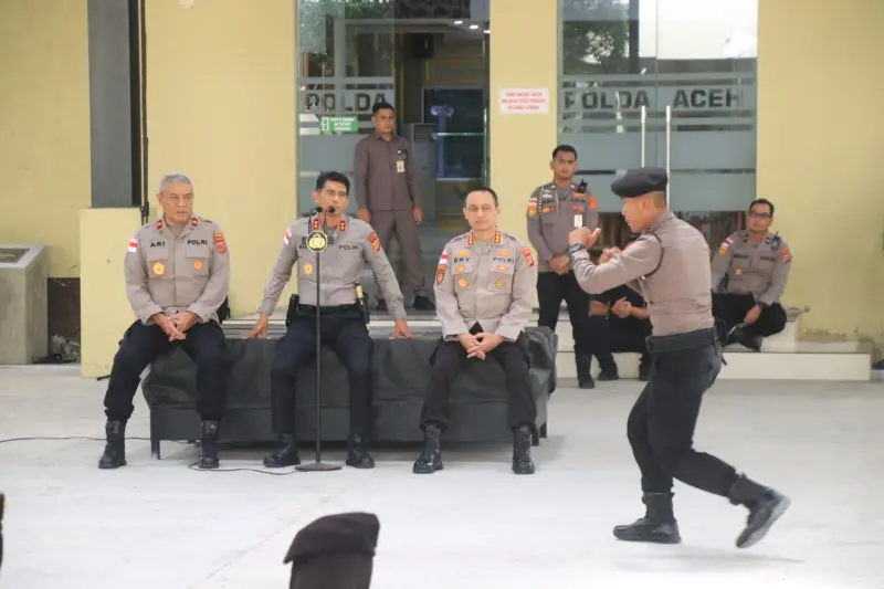 Arahan Kapolda kepada personel Ditsamapta dalam penguatan profesionalisme personel Polda Aceh. (Foto: Dok Polda Aceh).