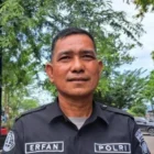 Kasi Humas Polresta Banda Aceh, Erfan Gustiar, memberikan klarifikasi kasus pencurian di warkop Muda Kopi Banda Aceh. (Foto:Dok/Polresta Banda Aceh).