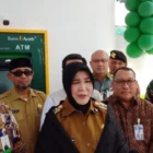 Wali Kota Banda Aceh, Illiza Sa'aduddin Djamal, Resmikan ATM Drive Thru Bank Aceh. (Foto:Dok Bank Aceh)