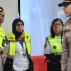 Kapolda Aceh melakukan peninjauan langsung ke sejumlah pos pelayanan Operasi Ketupat Seulawah 2026 di wilayah Aceh Besar. (Foto:Dok/Polda Aceh)