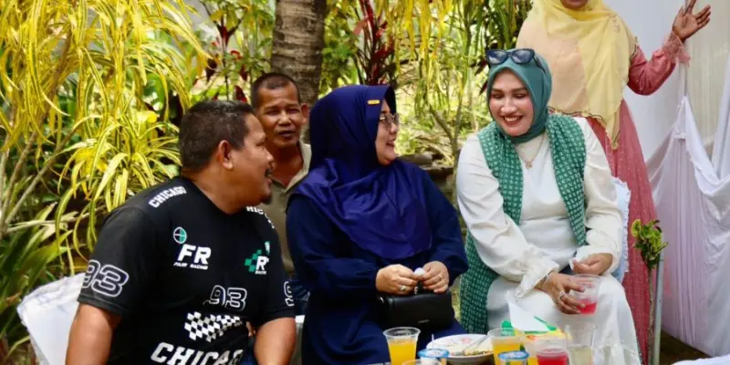 Kak Na bertemu Bang Ucok, sopir truk yang menyelamatkannya saat banjir Aceh 2025. (Foto: Dok/Ist).