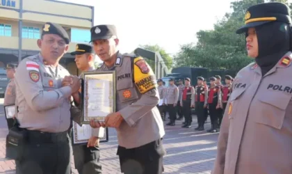 Polsek Lueng Bata juara pertama Polsek bersih.
