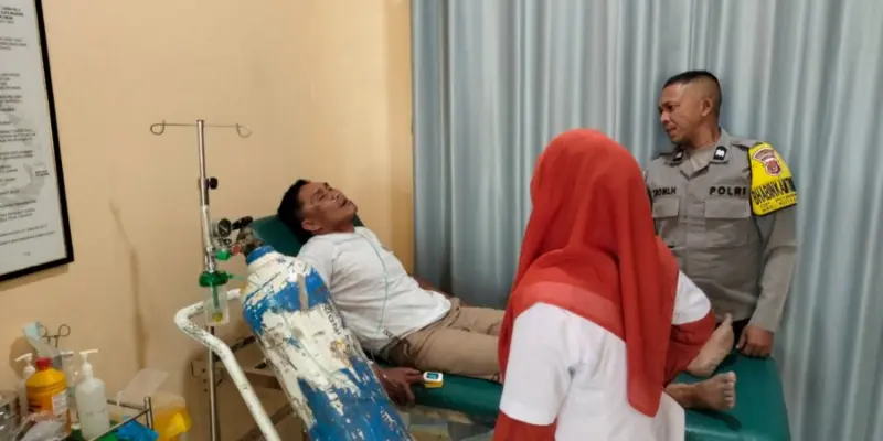 SU (47), Pelaku pencurian warkop saat diamankan aparat di Banda Aceh. (Foto:Dok/Polresta Banda Aceh).
