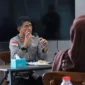 Kapolda Aceh diskusi dengan influencer di warung kopi Banda Aceh. (Foto:Dok/Humas Polda Aceh).