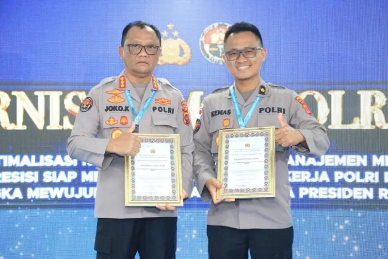 Bidhumas Polda Aceh menerima penghargaan Rakernis Humas Polri 2026 di Jakarta. (Foto:Dok/Polda Aceh)