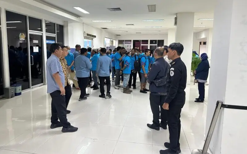 Sebanyak 37 PMI asal Aceh tiba di Bandara Sultan Iskandar Muda Banda Aceh. (Foto:Dok/Imigrasi Aceh)