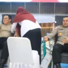 Personel Polda Aceh mengikuti donor darah di Mapolda. (Foto:Dok/Polda Aceh)