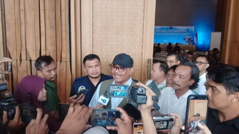 Kepala Posko Rehabilitasi dan Rekonstruksi Aceh, Safrizal ZA, menyampaikan pemulihan pascabencana dalam kegiatan media gathering yang digelar di Banda Aceh. (Foto: Dok/Ist).