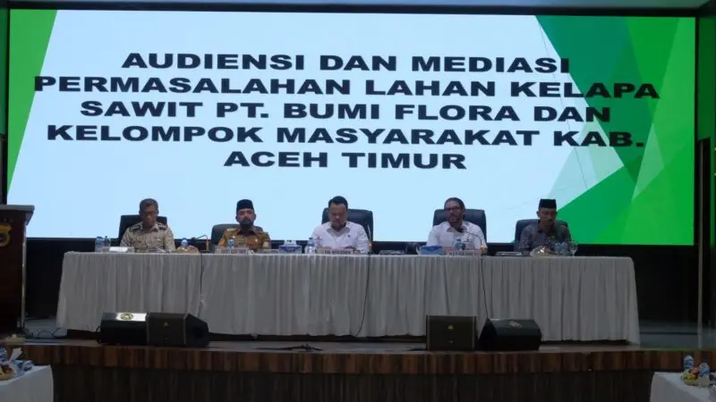 Audiensi mediasi sengketa HGU PT Bumi Flora di Polda Aceh. (Foto:Dok/Humas Polda Aceh)