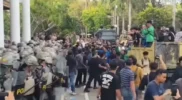 Demo JKA Ricuh, Mahasiswa Bentrok dengan Aparat