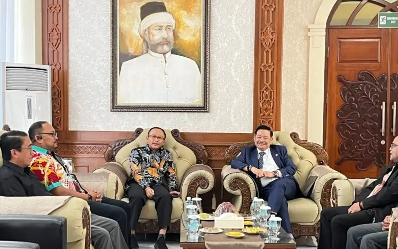 Audiensi Ditjenpas Aceh bersama Otto Hasibuan di Bandara SIM. (Foto:Dok/Ditjenpas Aceh)