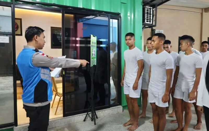 Peserta Akpol Aceh mengikuti Tes Kesehatan Tahap II. (Foto:Dok/Polda Aceh)