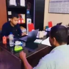 Petugas Polda Aceh mengamankan terduga pelaku pungli di Lamreh. (Foto:Dok/Polda Aceh)