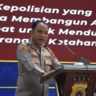 Kapolda Aceh memaparkan Commander Wish di Gedung Presisi Polda Aceh. (Foto:Dok/Polda Aceh)