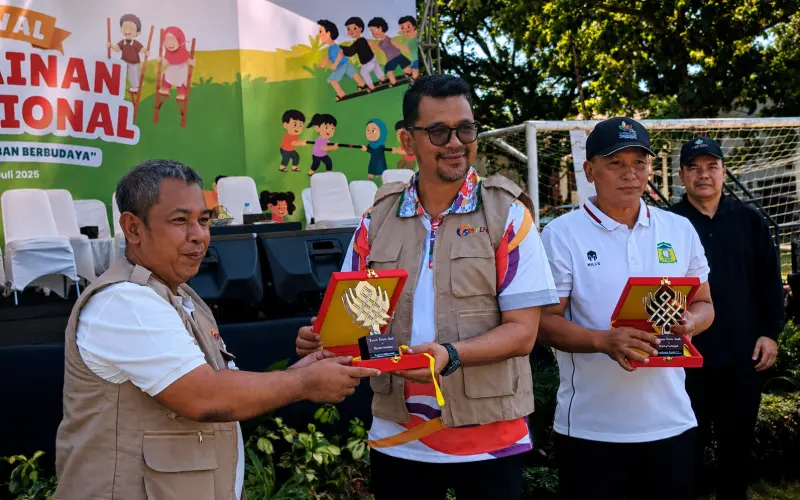 Ketua PORTINA Aceh Piet Rusdi saat prosesi pelantikan pengurus PORTINA Provinsi Aceh. (Foto:Dok/PORTINA Aceh)