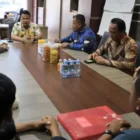 Dialog perwakilan massa dengan Dirreskrimum Polda Aceh di Banda Aceh. (Foto:Dok/YLBH-KI)