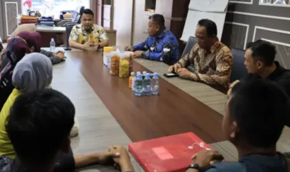 Aksi damai YLBH-KI menyoroti penanganan perkara Polres Aceh Barat.