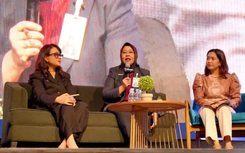 Ana Nurul Khayati menjelaskan strategi layanan BSI, menghadirkan layanan inklusif bagi penyandang disabilitas di seluruh cabang. (Foto:Dok/BSI)