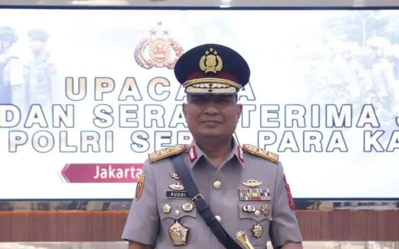 Kapolri melantik Irjen Ruddi Setiawan sebagai Kapolda Aceh. (Foto:Dok/Polda Aceh)