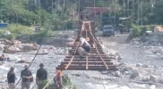 Jembatan gantung.