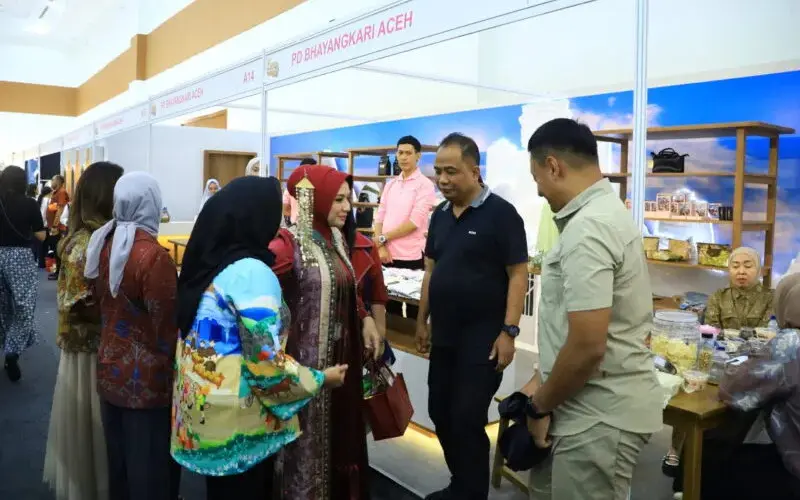 Ketua dan jajaran pengurus Bhayangkari Daerah Aceh Sambut Kunjungan Kapolda di JCC Jakarta. (Foto:Dok/Bhayangkari Aceh)