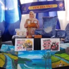 Stan FKM BKA YWU menampilkan produk karya penyandang disabilitas di Festival QRIS 2026 Pasar Atjeh. (Foto:Dok/LamanNews)
