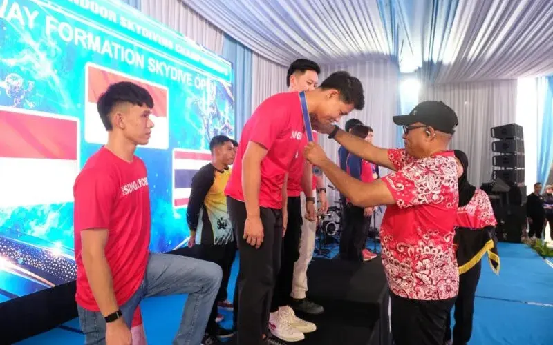 Atlet Indonesia meraih sejumlah gelar pada Kapolri Cup II Indoor Skydiving 2026 di Cikeas Bogor. (Foto:Dok/Polri)