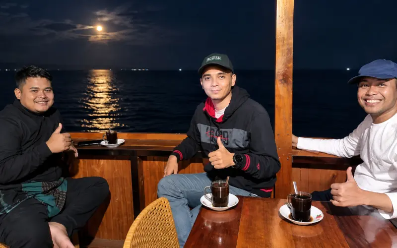 Ngopi bareng membahas keberagaman keyakinan melalui toleransi dialog dan kolaborasi untuk membangun kehidupan masyarakat berdaya. (Foto:Dok/Ist)