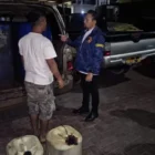 Polisi mengamankan mobil Kia Travello BL 1786 AAH pengangkut Bio Solar subsidi di Kecamatan Meuraxa Banda Aceh. (Foto:Dok/Polresta Banda Aceh)