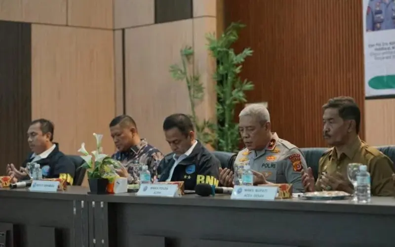 Pemerintah Aceh Besar bersama BNN dan Polda Aceh bahas ekonomi alternatif mendorong kawasan rawan narkotika menjadi wilayah produktif dan berkelanjutan. (Foto:Dok/Polda Aceh)