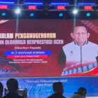 T Rayuan Sukma menerima penghargaan Pembina Terbaik Olahraga Berprestasi Tahun 2026  dalam acara malam penghargaan olahraga di Gedung Serba Guna SHB Banda Aceh. (Foto:Dok/Ist)