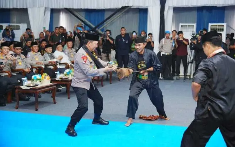 Kapolri Listyo Sigit meresmikan Balai Latihan Seni Silat Tjimande. (Foto:Dok/Polri)