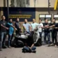 Polresta Banda Aceh mengamankan pria terkait dugaan penggelapan sepeda motor TNI di Banda Aceh. (Foto:Dok/Polresta Banda Aceh).