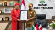 Pemberian gelar kesultanan